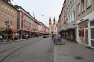 Die zentrale Domstraße in Richtung Würzburger Dom