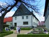 Hollfeld: Umgestaltung zu einem kleinen Bürgergarten mit Ruhezonen