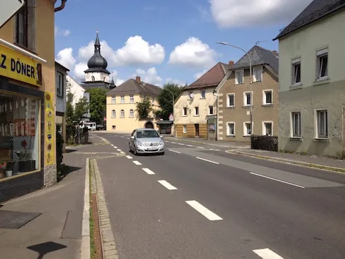 Die östliche Stadtausfahrt