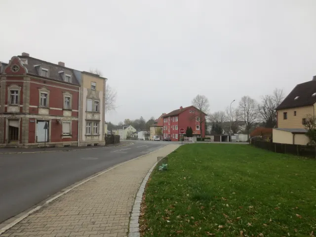Schönwald: Bahnhofstraße mit Blick nach Westen
