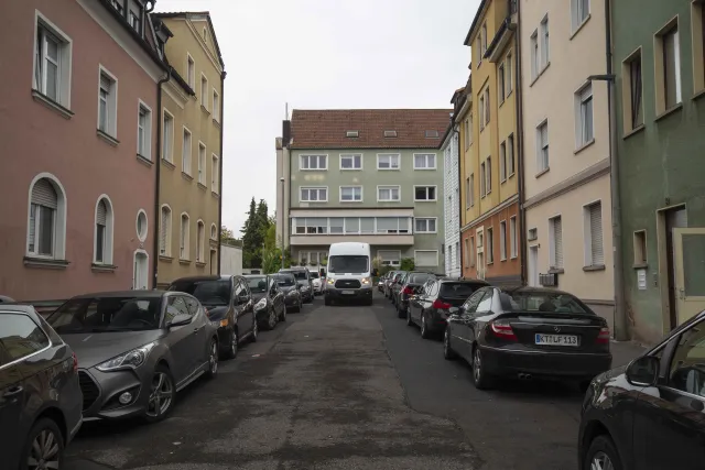 Ruhender Verkehr Roßbrunnenstraße