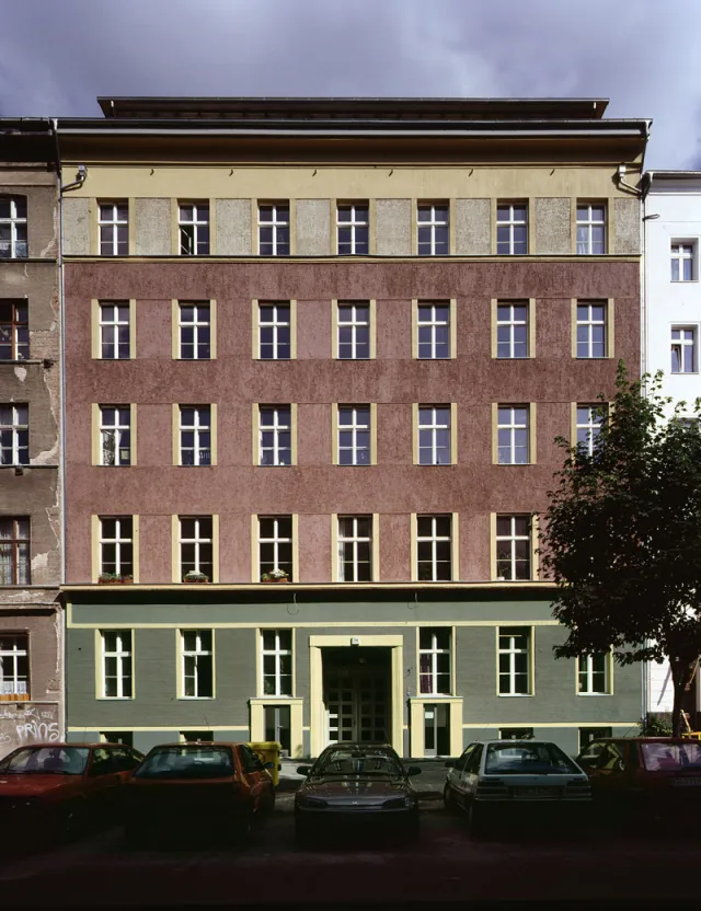 Berlin-Prenzlauer Berg: Straßenfassade