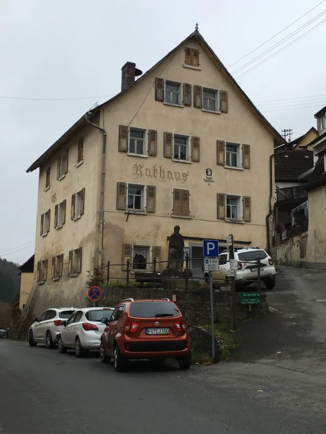 Marktplatz am mittleren Berg